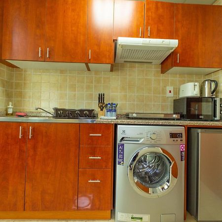 Luxury Escapes - Modern Budget Studio With Balcony In Jlt! Dubai Exterior photo